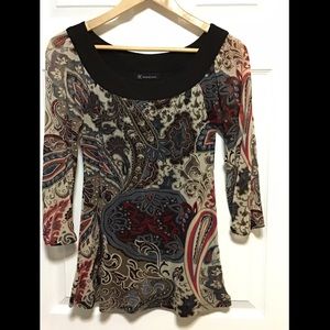 Pattern scoop neck top